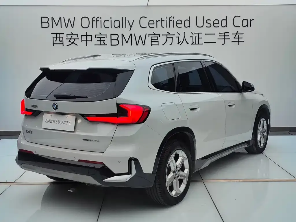 BMW iX1 2025 из CN, фото 5