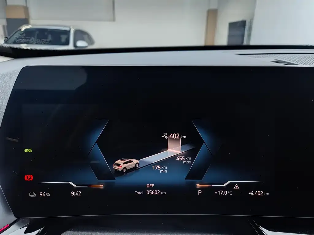BMW iX1 2025 из CN, фото 7
