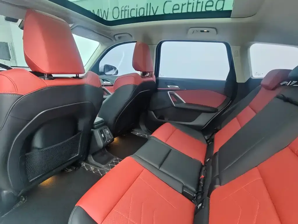 BMW iX1 2025 из CN, фото 9