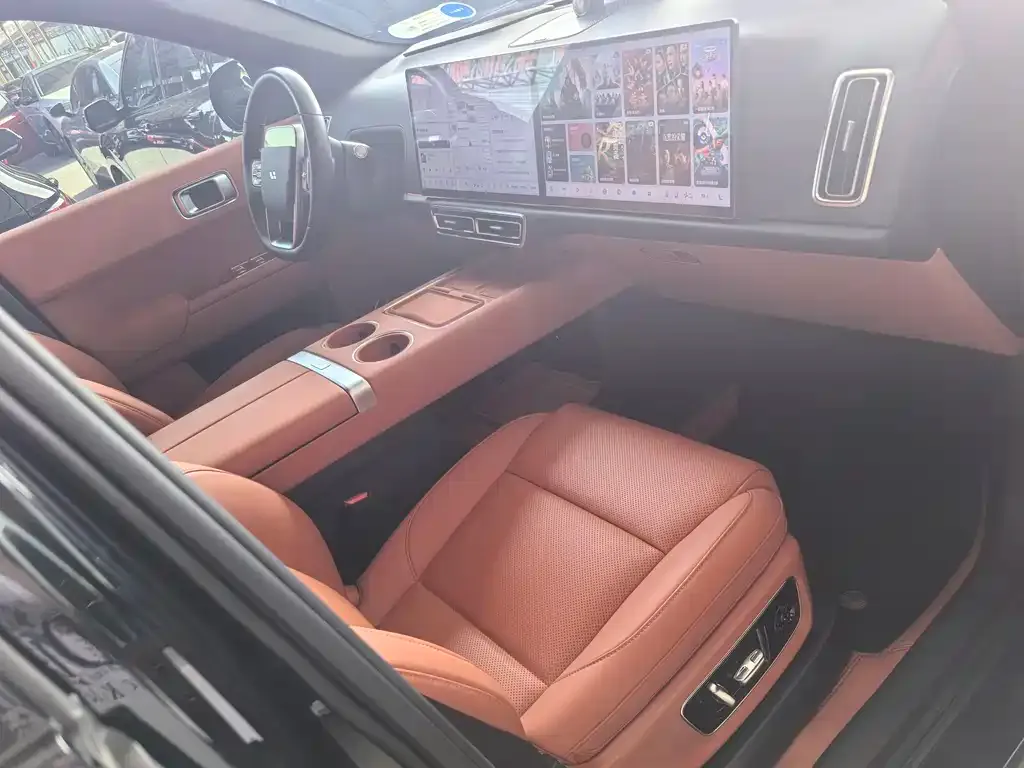 Li Auto L8 2024 из CN, фото 8
