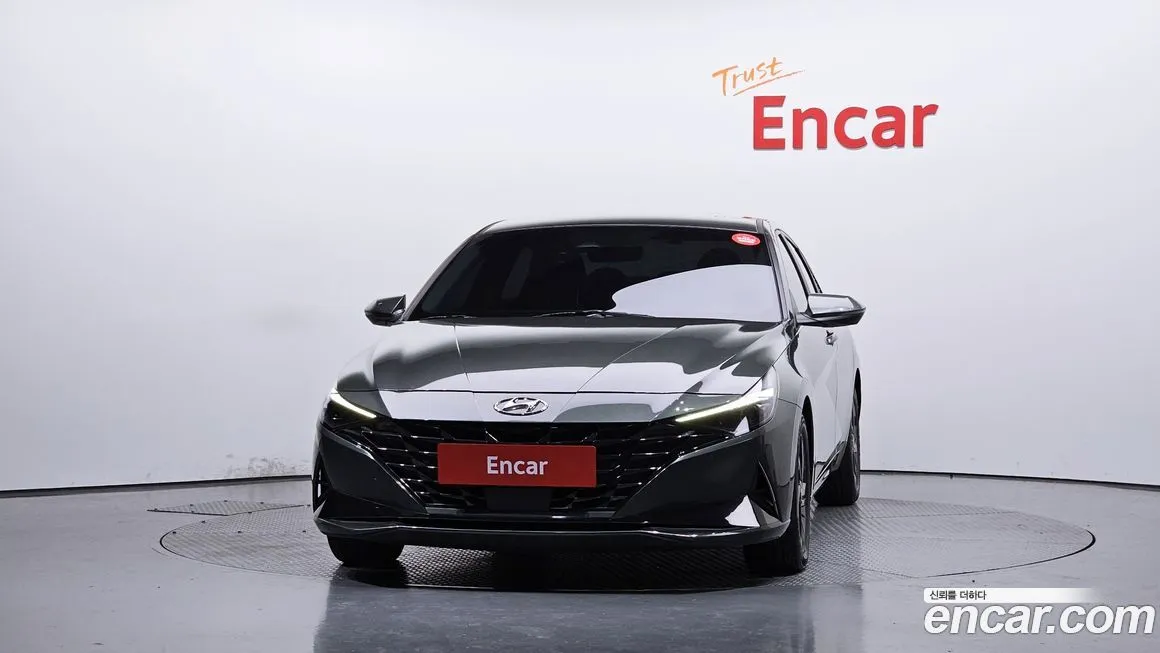 Hyundai AVANTE — фото 3