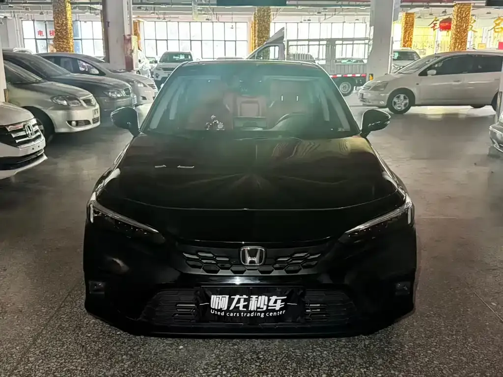 Honda Civic 2023 из CN, фото 2