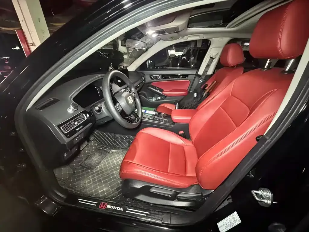 Honda Civic 2023 из CN, фото 4