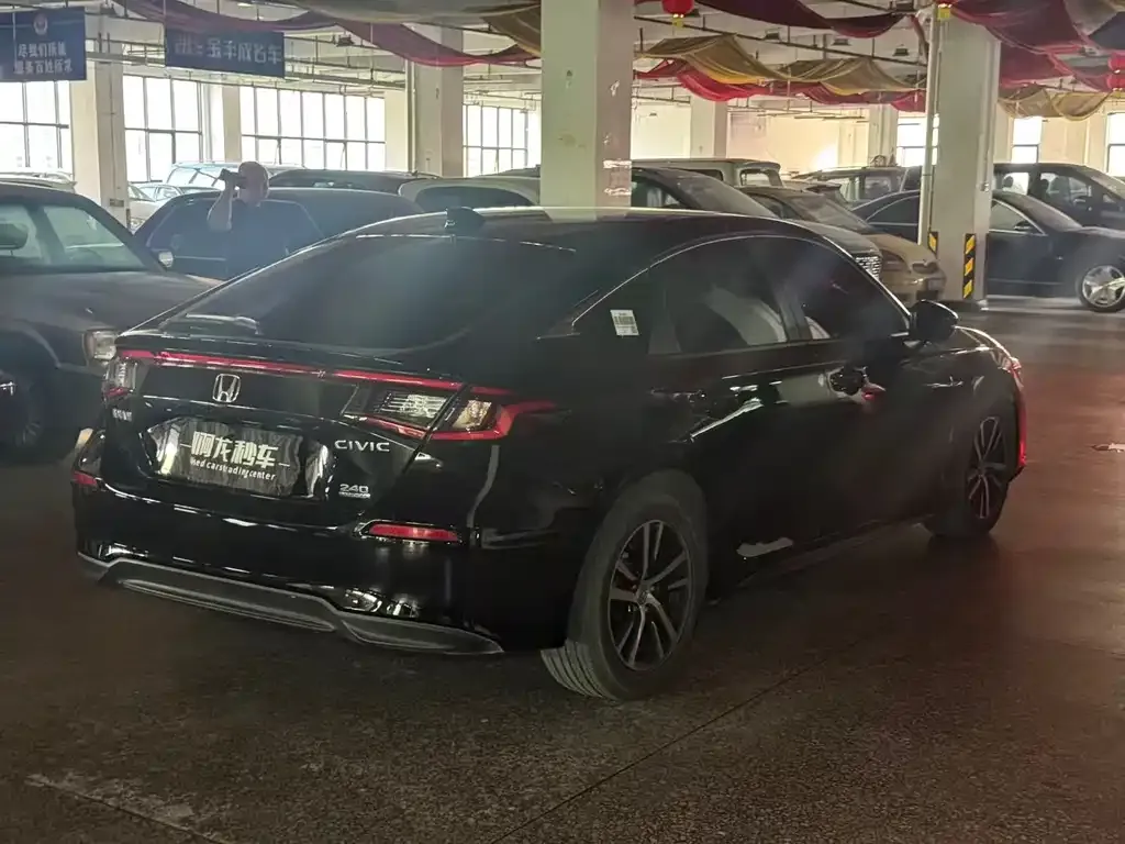 Honda Civic 2023 из CN, фото 9
