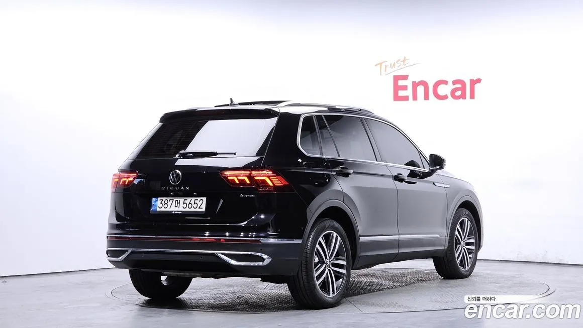Volkswagen Tiguan 2021 из KR, фото 2