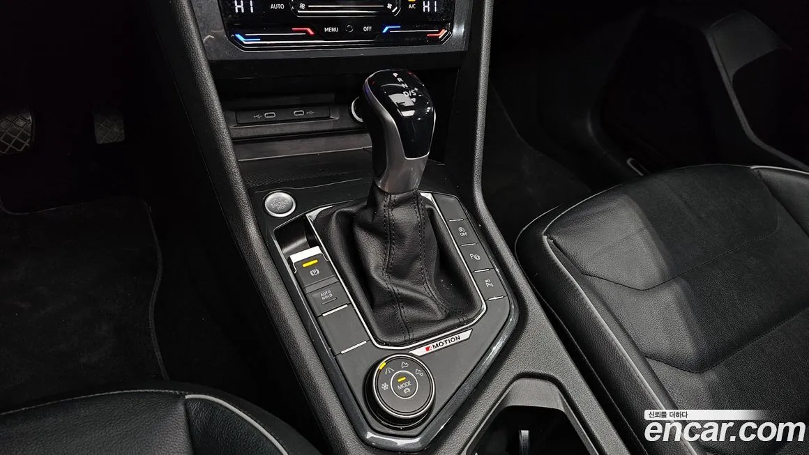 Volkswagen Tiguan 2021 из KR, фото 9