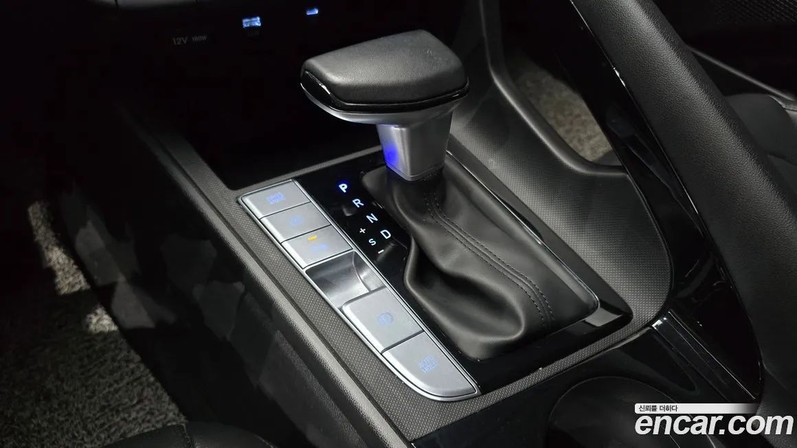 Hyundai AVANTE — фото 9