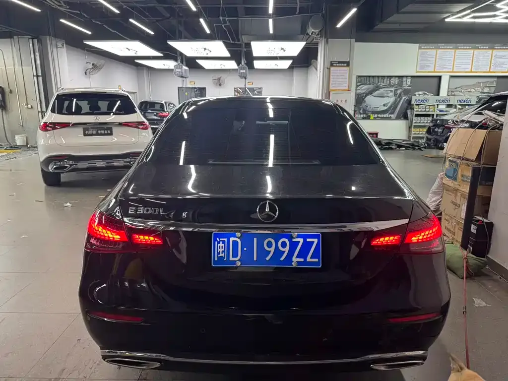 Mercedes-Benz E-Class 2023 из CN, фото 2