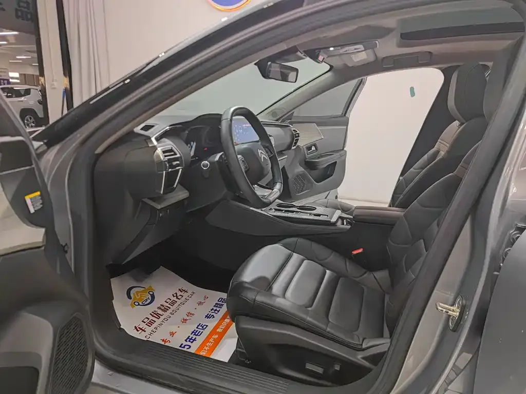 Citroen C5 X 2022 из CN, фото 5