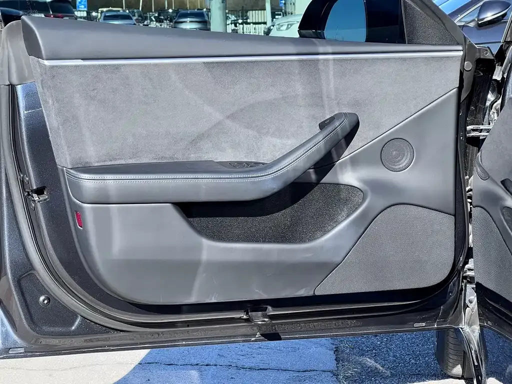 Tesla Model 3 2024 из CN, фото 9
