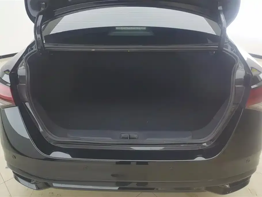 Nissan Sylphy 2025 из CN, фото 4