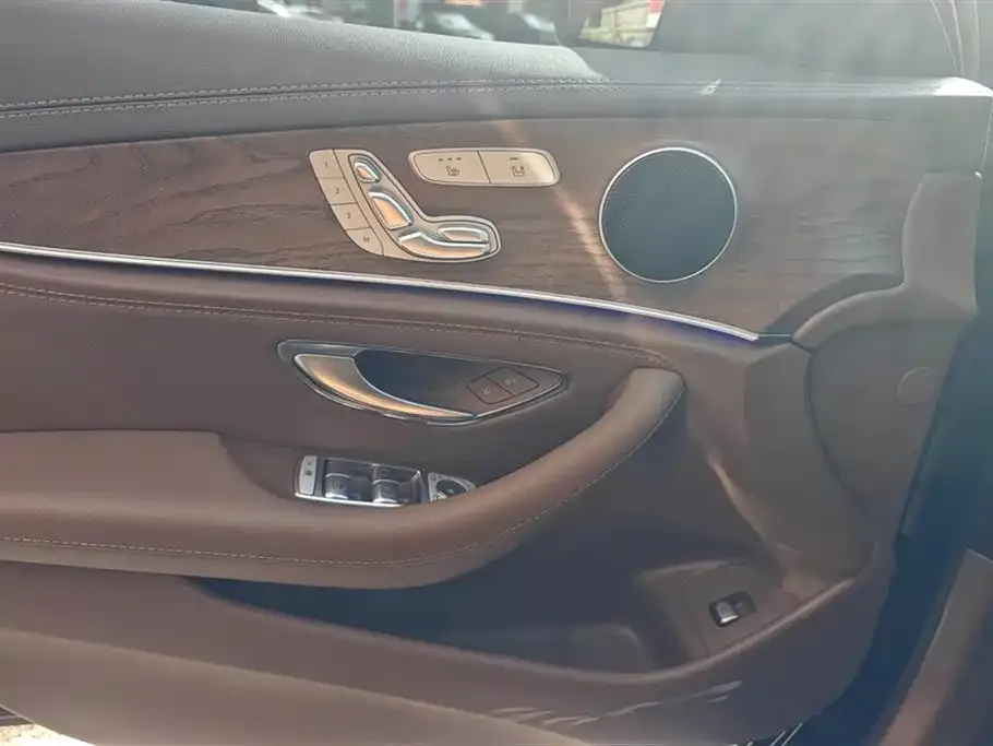Mercedes-Benz E-Class 2023 из CN, фото 7
