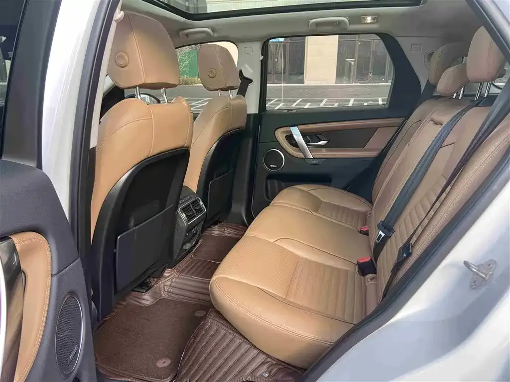Land Rover Discovery Sport 2024 из CN, фото 10