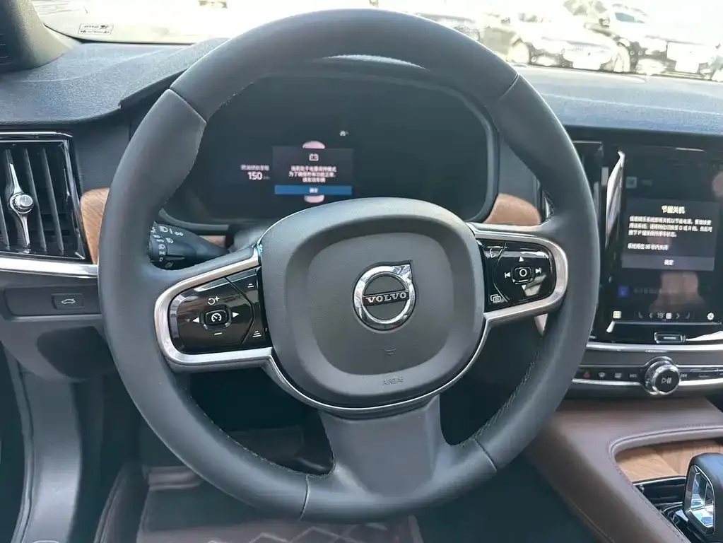 Volvo S90 — фото 7