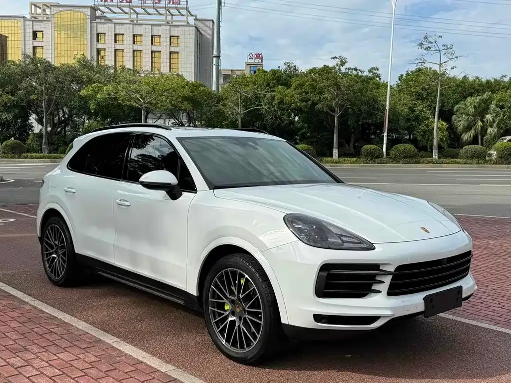 Porsche Cayenne — фото 3