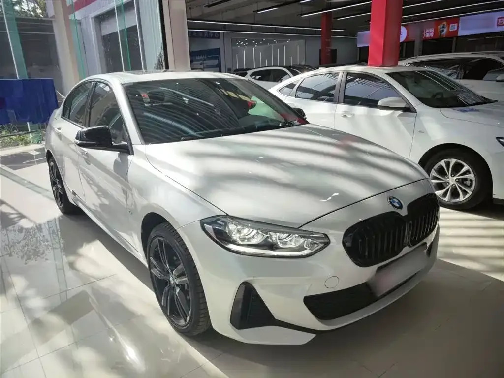 BMW 1 Series 2023 из CN, фото 4