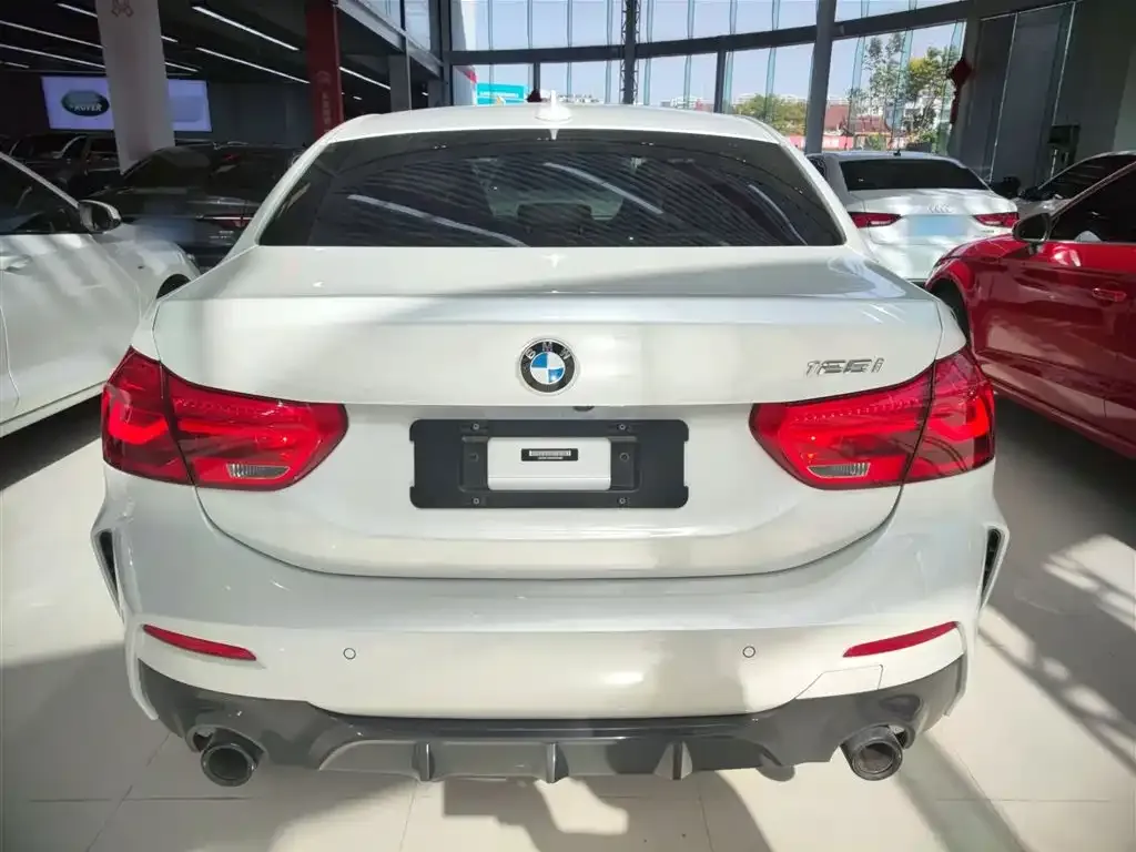 BMW 1 Series 2023 из CN, фото 6