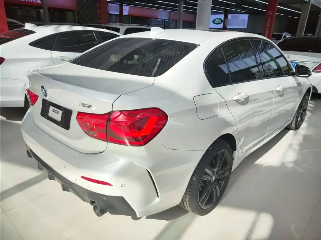 BMW 1 Series 2023 из CN, фото 7