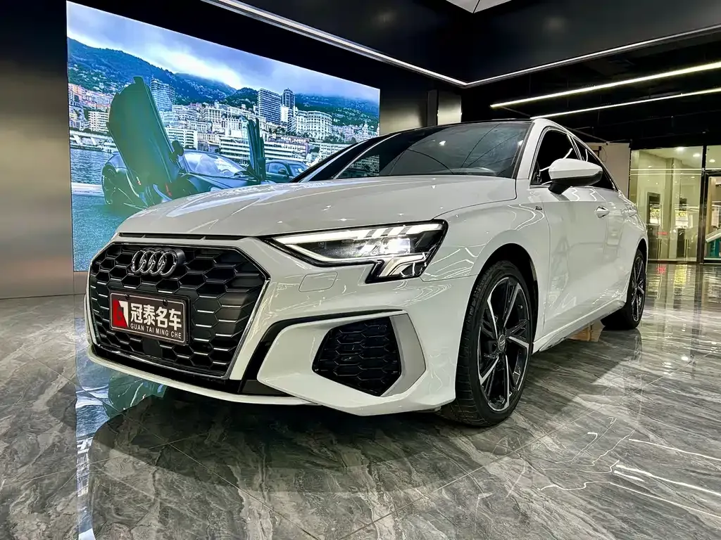 Audi A3 2022 из CN, фото 1
