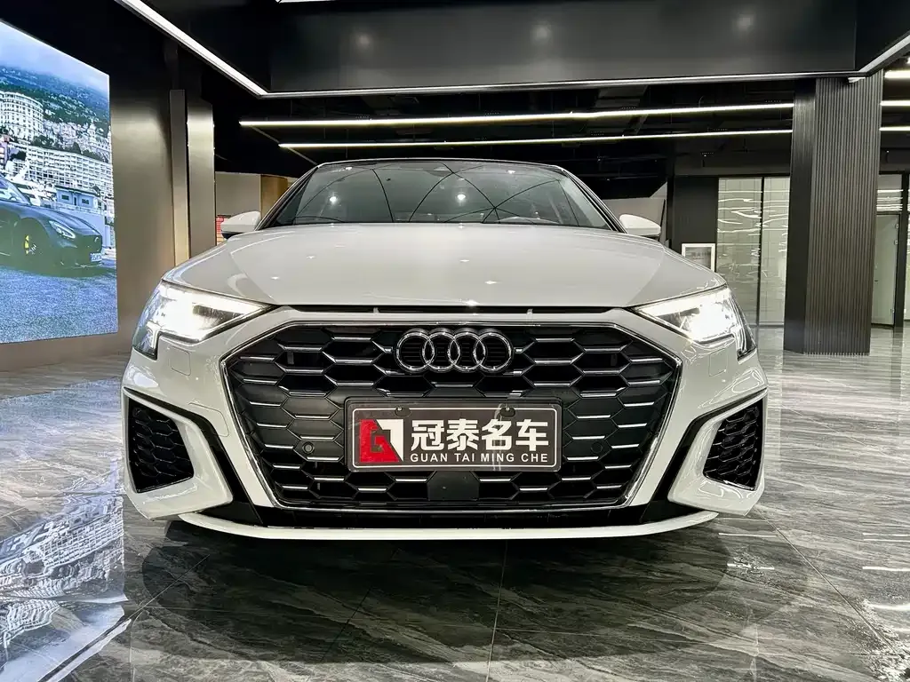 Audi A3 2022 из CN, фото 2