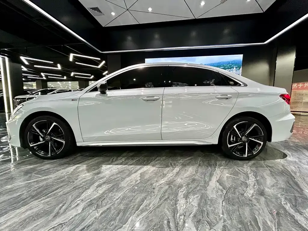 Audi A3 2022 из CN, фото 8