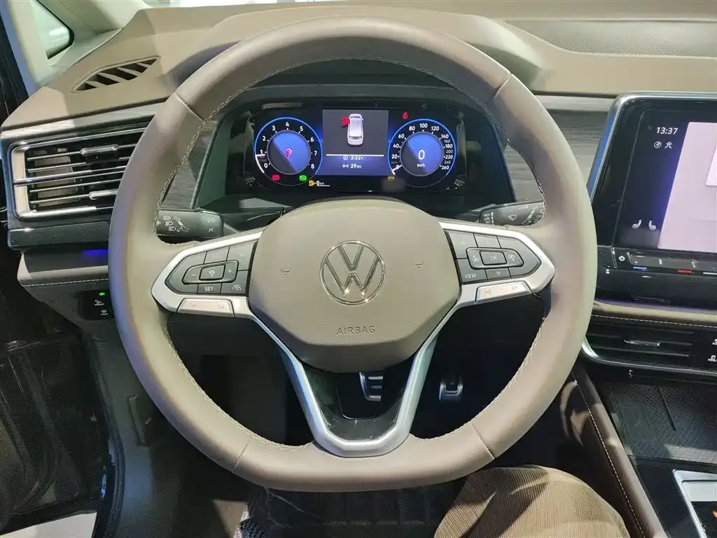 Volkswagen Viloran 2024 из CN, фото 3