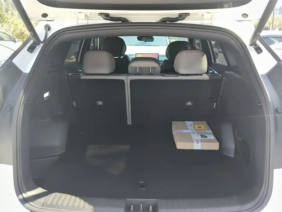 Geely Boyue L 2025 из CN, фото 4