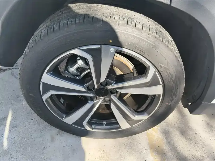 Geely Boyue L 2025 из CN, фото 6