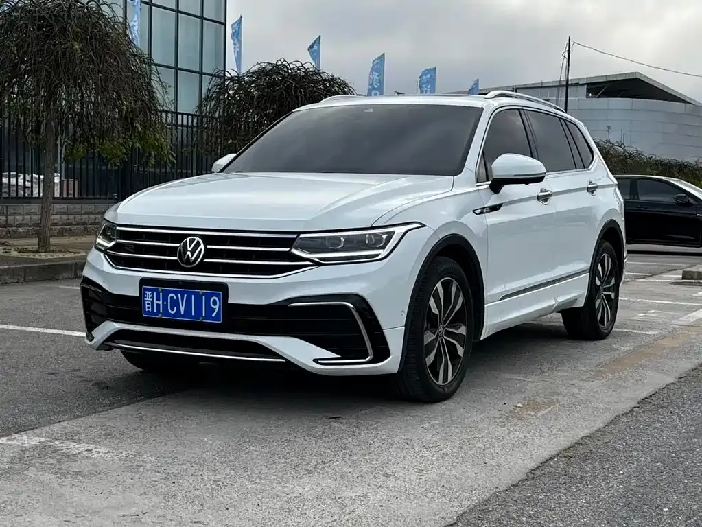 Volkswagen Tiguan L 2022 из CN, фото 1