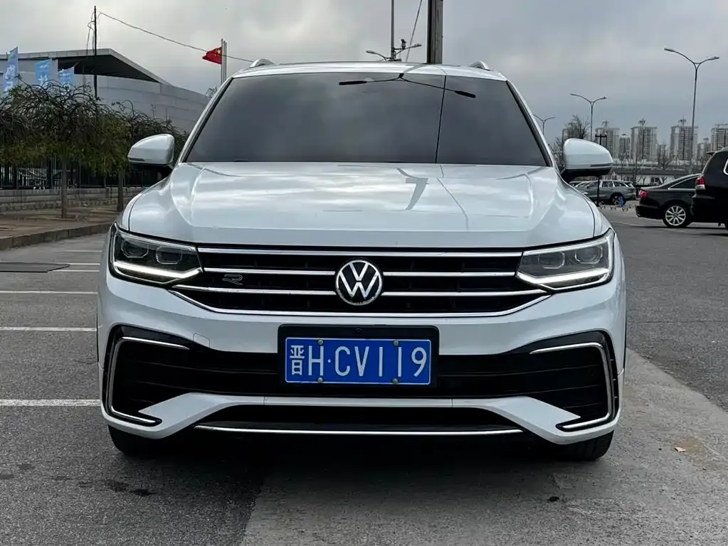 Volkswagen Tiguan L 2022 из CN, фото 3