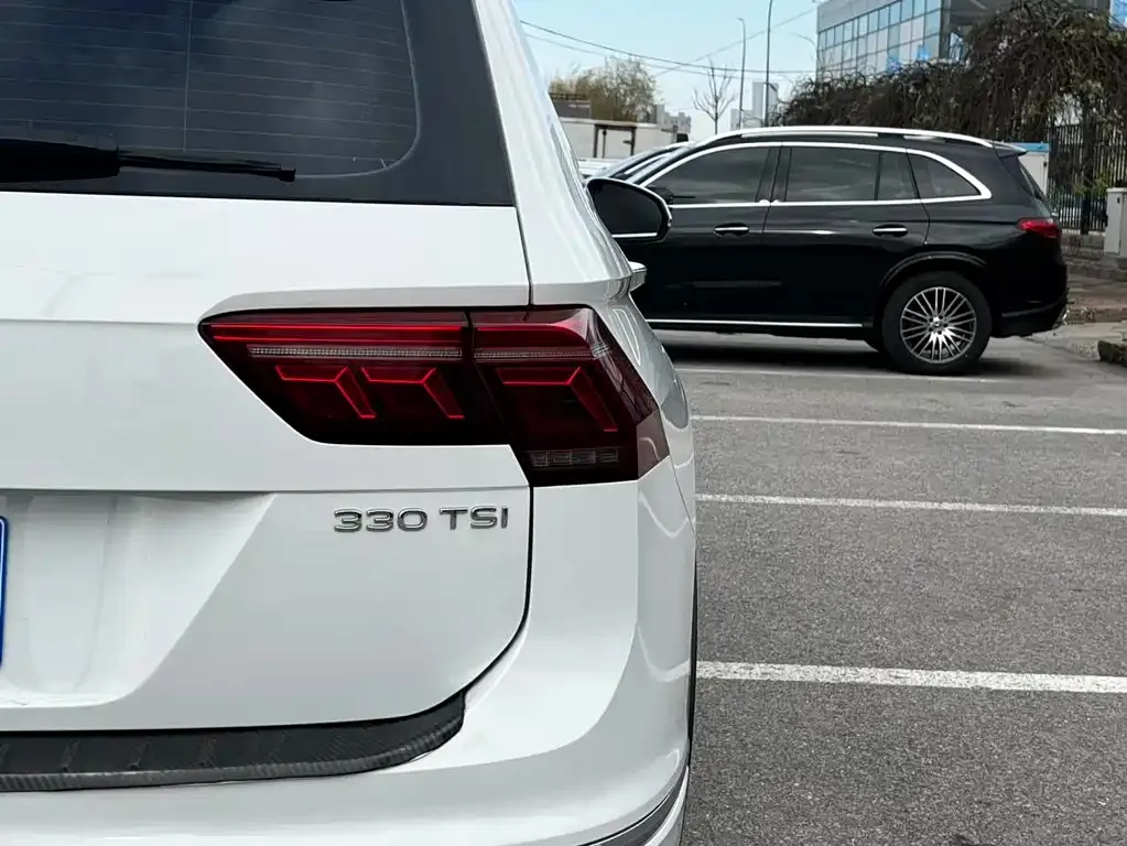 Volkswagen Tiguan L 2022 из CN, фото 9