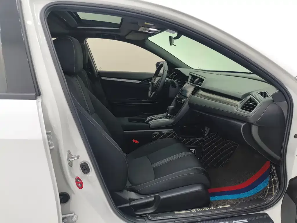 Honda Civic 2022 из CN, фото 10