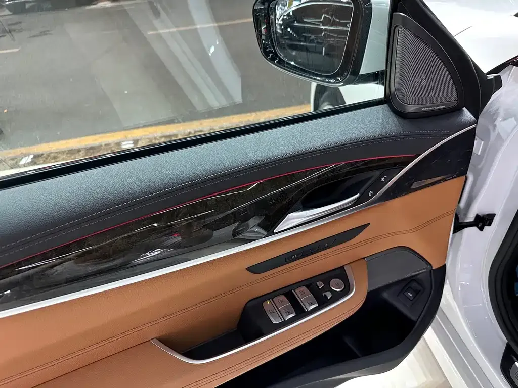 BMW 6 Series GT 2021 из CN, фото 10