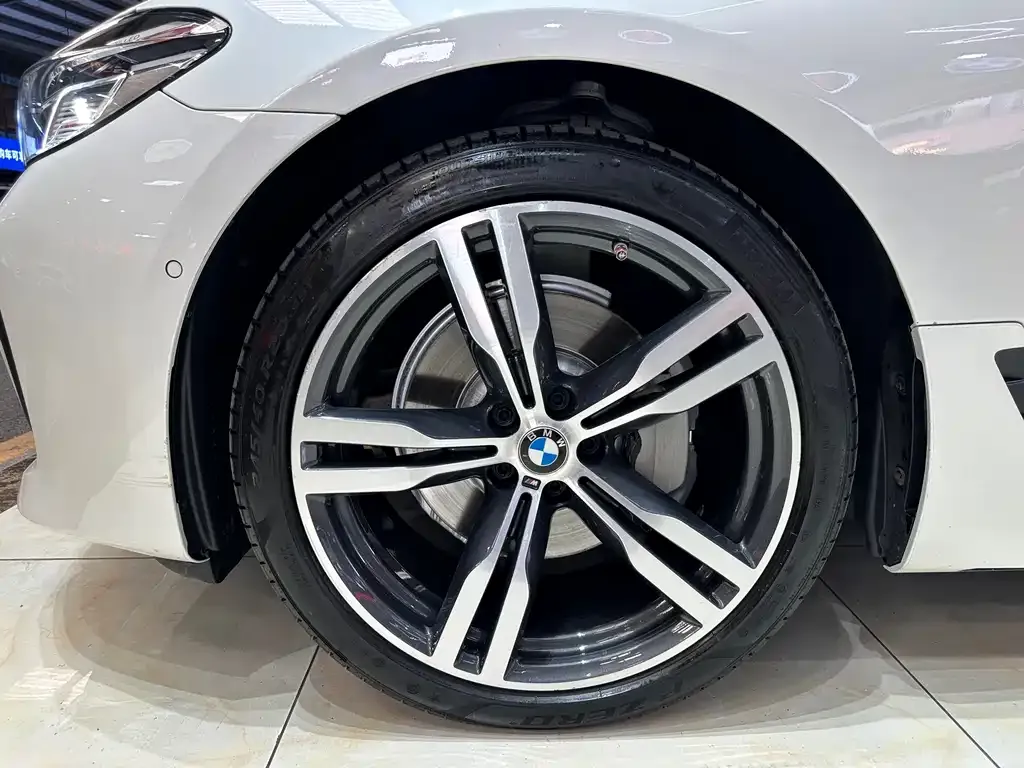 BMW 6 Series GT 2021 из CN, фото 4