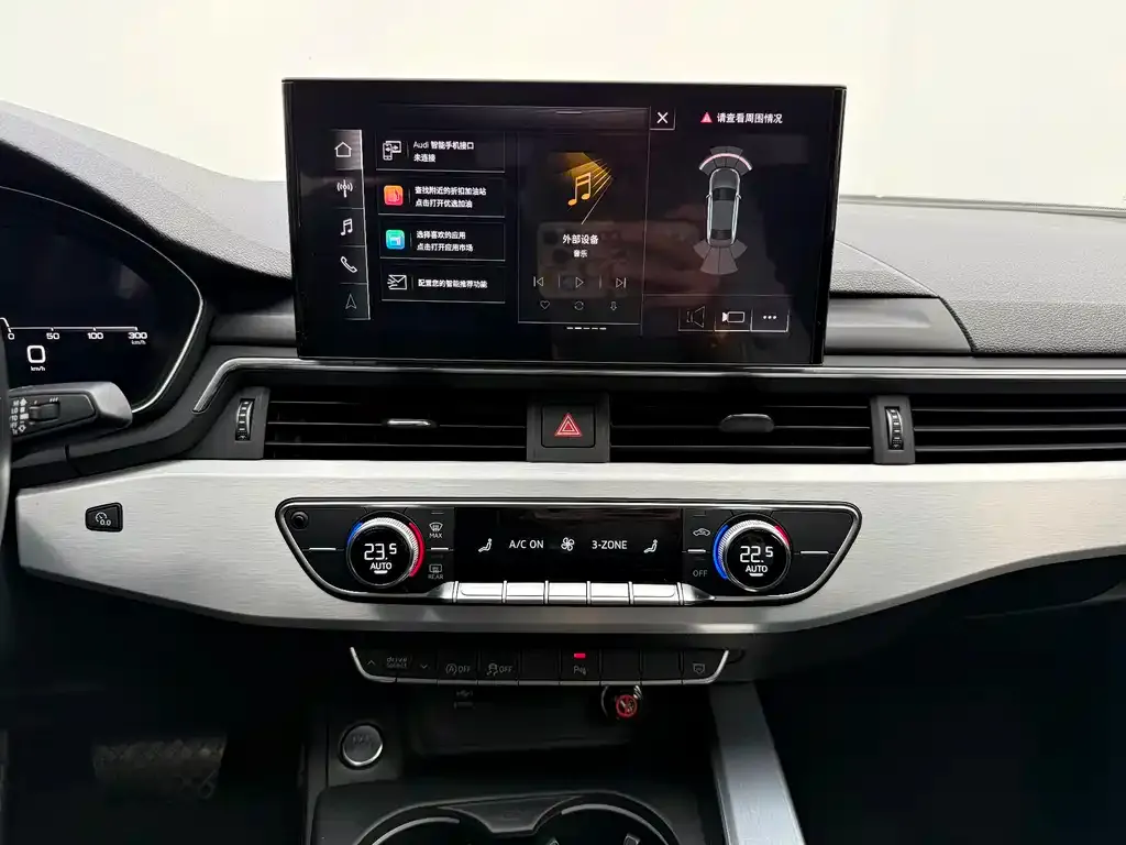Audi A4L 2022 из CN, фото 7