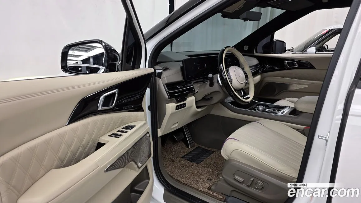 Kia Carnival — фото 10