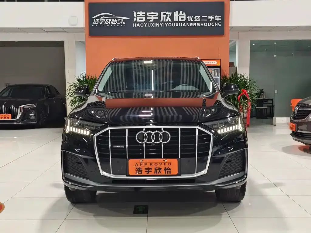 Audi Q7 2021 из CN, фото 2