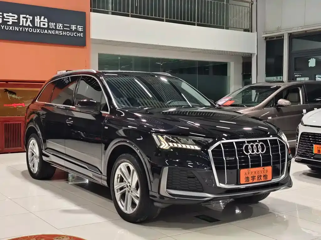 Audi Q7 2021 из CN, фото 3