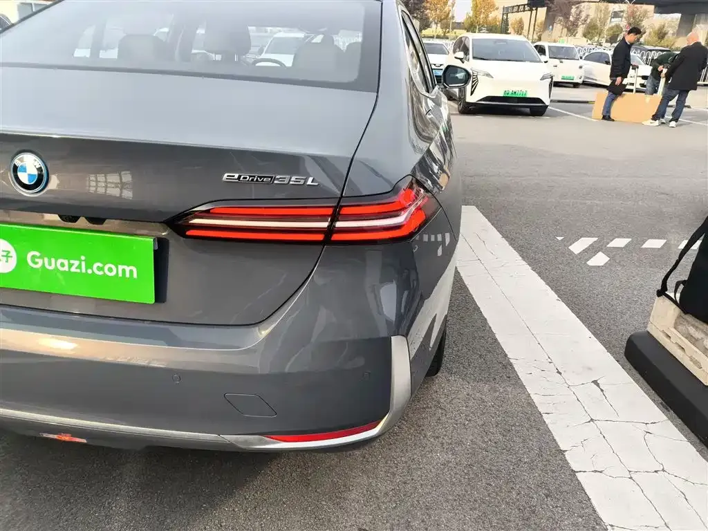 BMW i5 2025 из CN, фото 8