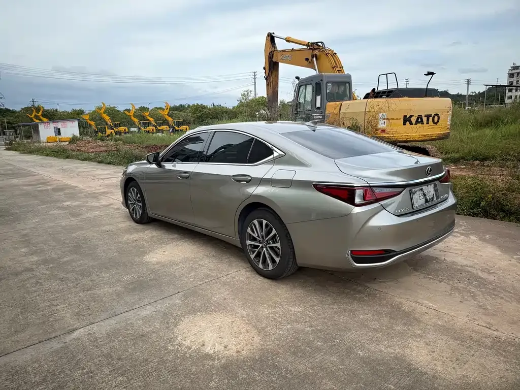 Lexus ES 2024 из CN, фото 10