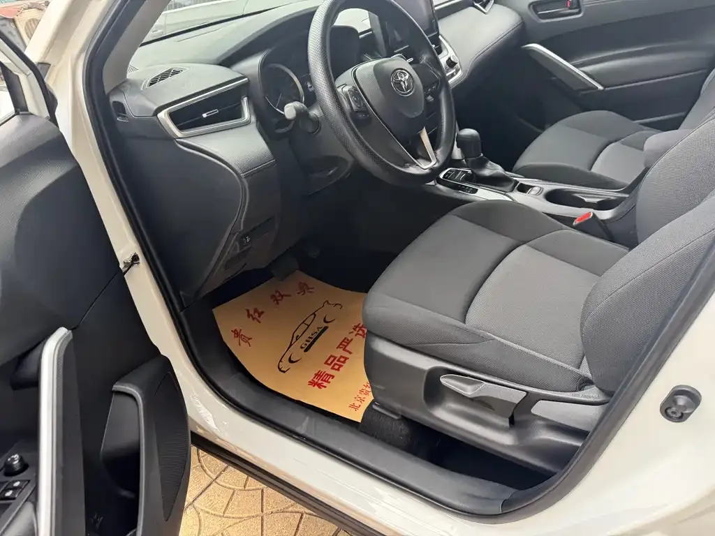 Toyota Frontlander 2023 из CN, фото 4