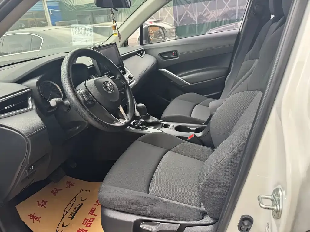 Toyota Frontlander 2023 из CN, фото 9