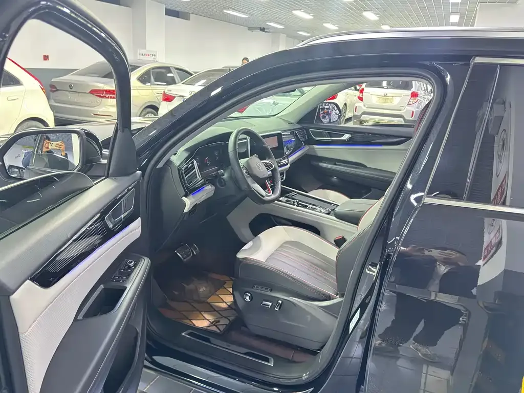 Volkswagen Teramont 2024 из CN, фото 9