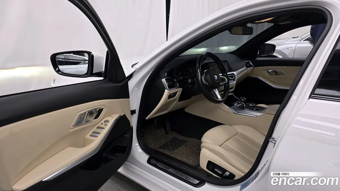 BMW 3-Series 2022 из KR, фото 10