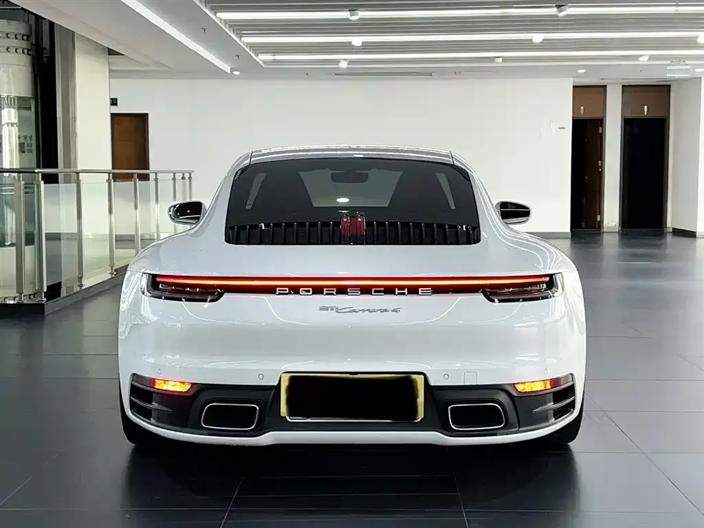 Porsche 911 2021 из CN, фото 5
