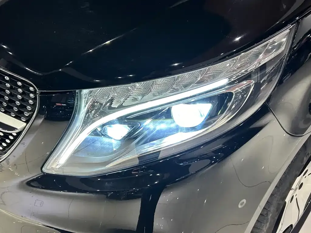 Mercedes-Benz V-Class 2021 из CN, фото 4