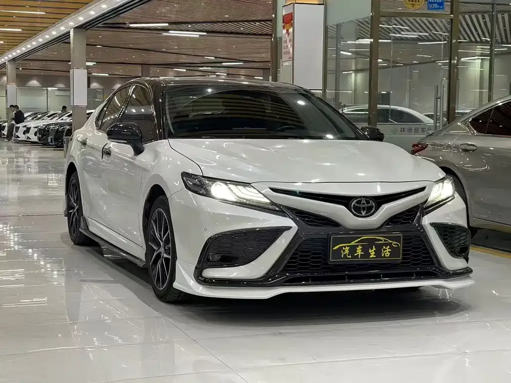 Toyota Camry 2021 из CN, фото 3