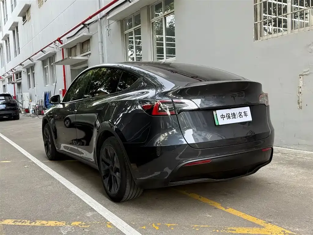 Tesla Model Y 2024 из CN, фото 10