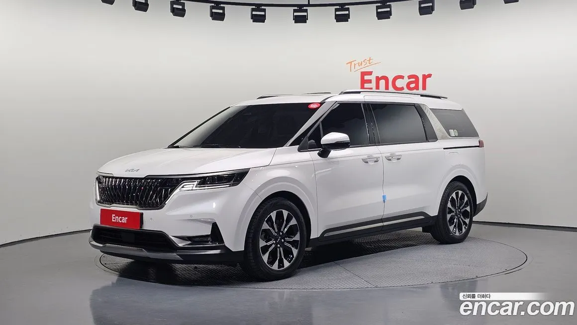 Kia Carnival 2023 из KR, фото 1