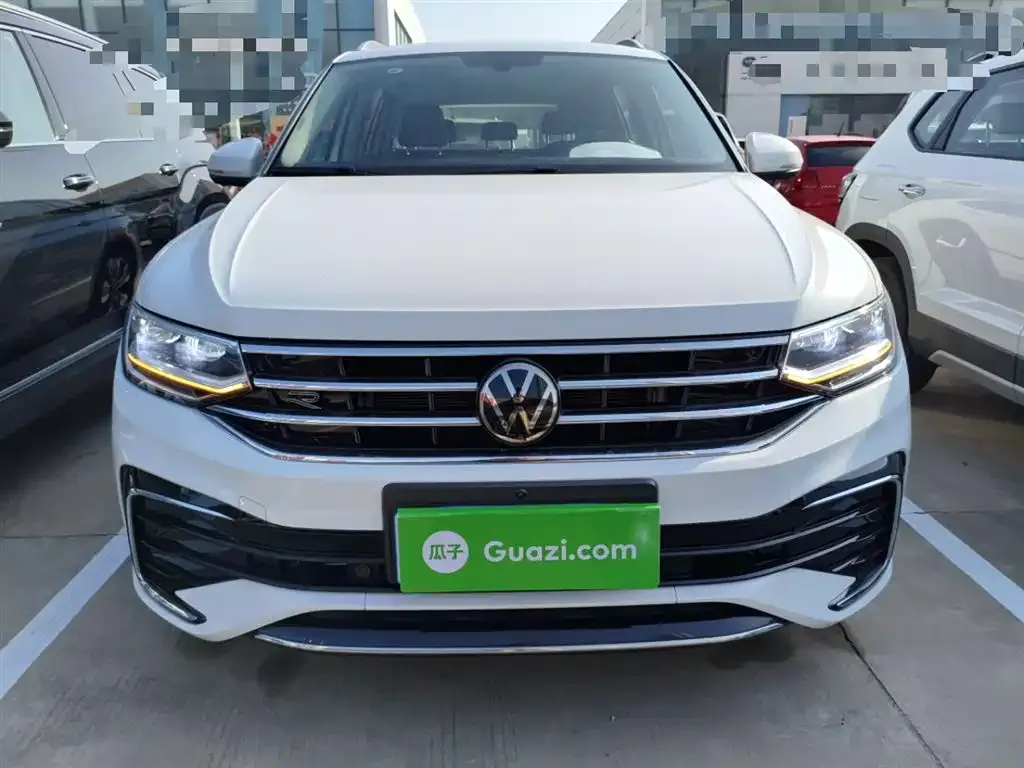 Volkswagen Tiguan L 2024 из CN, фото 3